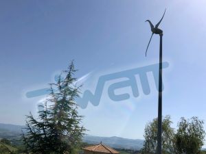 Eolienne SKYSTREAM dans le Rhône